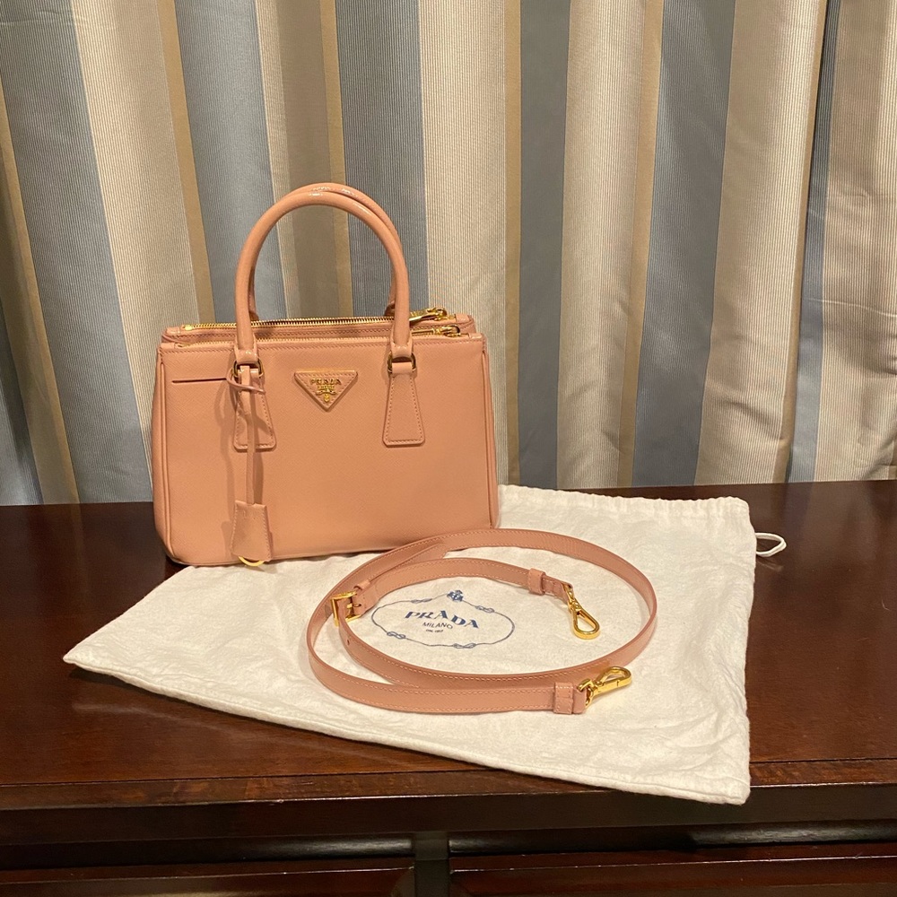 Prada Mini galleria - Picture 1 of 16
